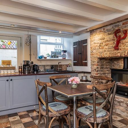 Boutique Fisherman'S Cottage In Old Town Scarborough Buitenkant foto